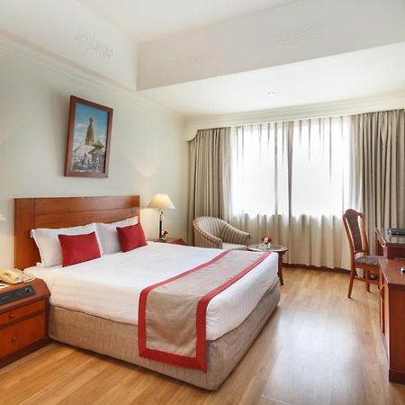 Hotel Aela Grand Near Delhi Airport By La Casa New Delhi Exteriör bild