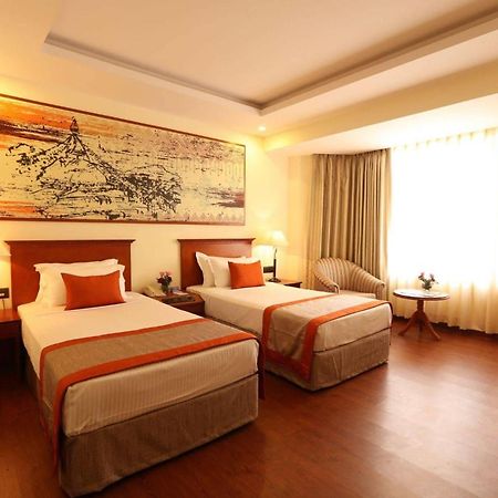 Hotel Aela Grand Near Delhi Airport By La Casa New Delhi Exteriör bild